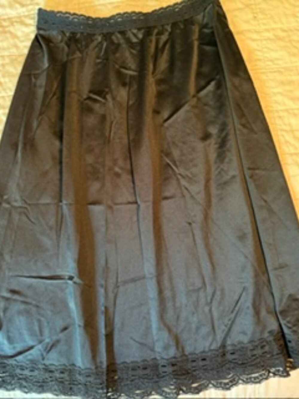 VINTAGE Olga Black half Slip with Lace trim